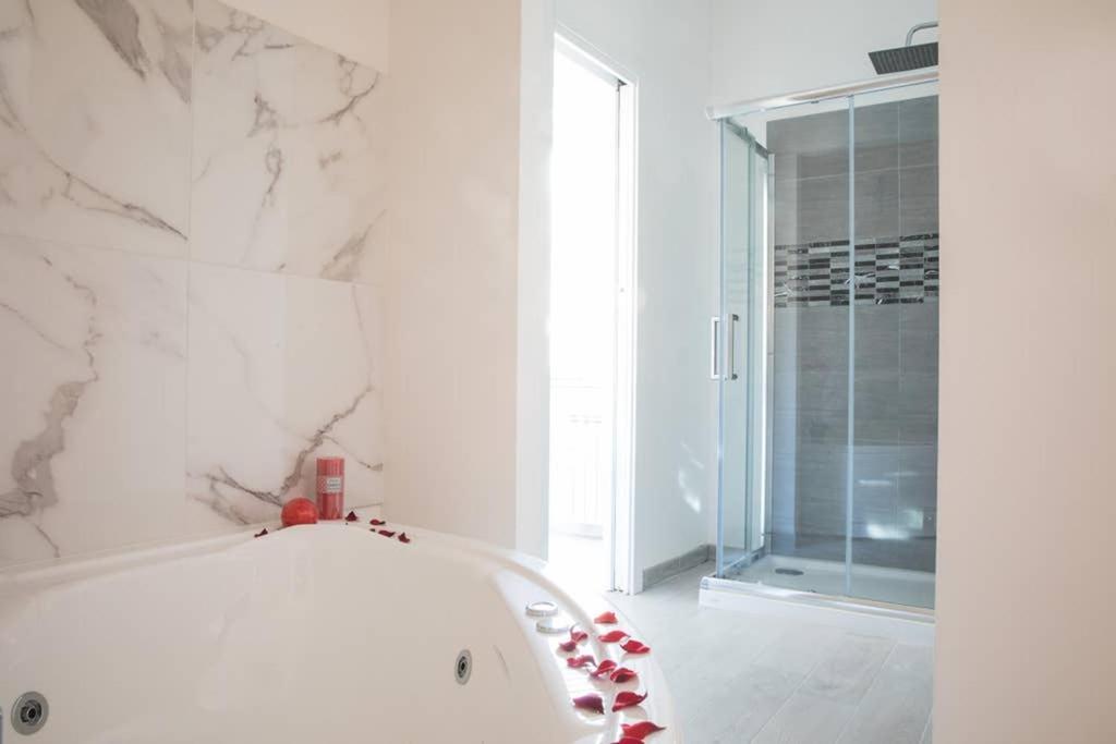 Pink Intimate Jacuzzi Suite Trastevere - Top Collection Rom Eksteriør billede